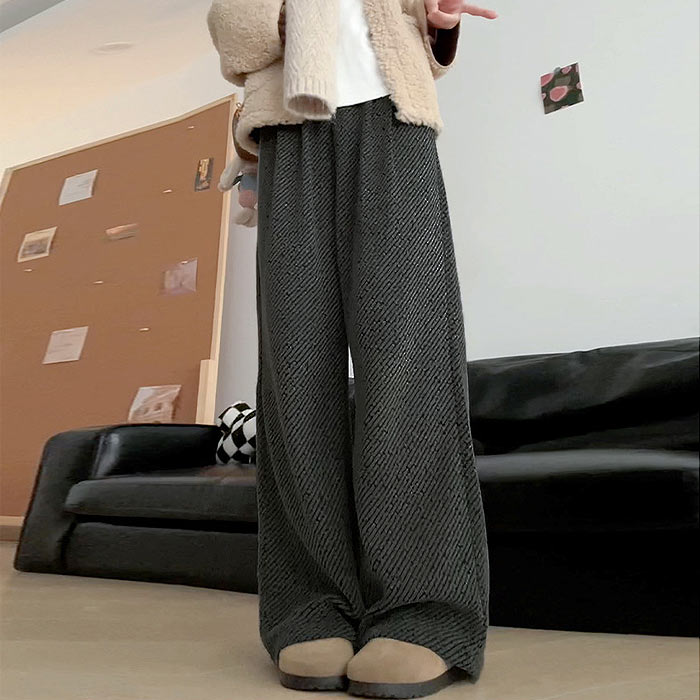 ボトムス レディース ワイドパンツ 裏ボア 秋 冬 白 黒 おしゃれ 総柄 ウエストゴム ゆったり 体型カバー ポケット付 極暖 暖か [郵3]^b547^ | uricca | 02
