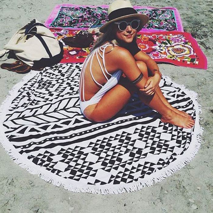 マルチカバー 円形 大判 150cm×150cm ビーチタオル 丸 アウトドア 海 海水浴 ピクニック レジャーシート ビーチマット ラグ ヨガ マット [郵3]^bm1252^ | uricca | 26