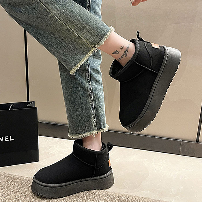 1813円 クーポンで！ ムートンブーツ 厚底 レディース 秋 冬 おしゃれ かわいい 30代 40代 50代 シューズ ショート 防寒 靴 ボア ファー 極暖 ^bo-929^ | uricca | 01