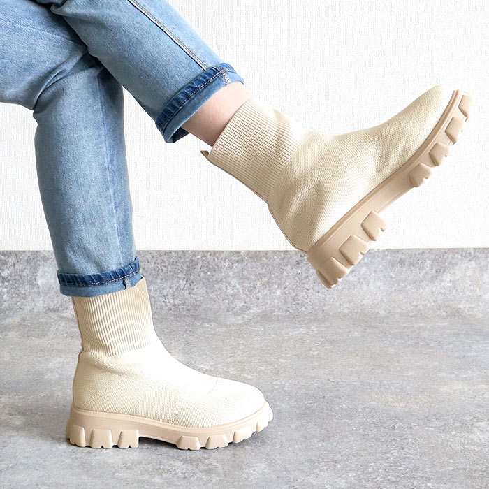 1996円 クーポンで！ 靴 レディース シューズ ソックスブーツ 秋 冬 黒 白 おしゃれ 厚底 フライニット ショートブーツ スリッポン 脱ぎ履き簡単^bo-967^ | uricca | 03