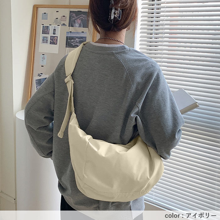 3192円 クーポンで！ ショルダーバッグ レディース カジュアル おしゃれ 斜めがけ クロスボディ ナイロン 軽い[郵3]^ka-219^ | uricca | 20