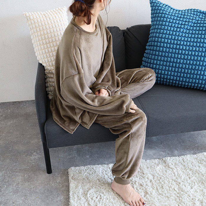 3832円 クーポンで！ フリース パジャマ ルームウェア 上下セット パンツ レディース 秋 冬 黒 長袖 おしゃれ かわいい 部屋着 長袖 ロング 腹巻 極暖 ^su083^ | uricca | 03