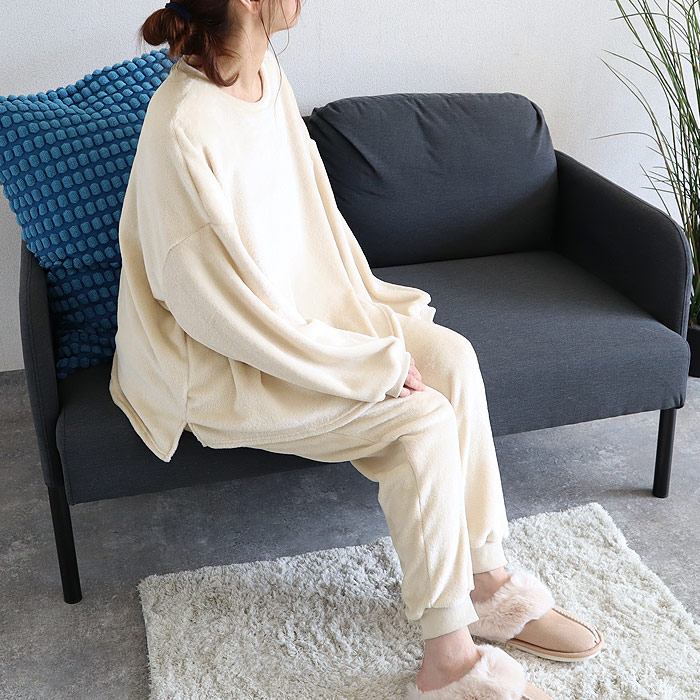 3832円 クーポンで！ フリース パジャマ ルームウェア 上下セット パンツ レディース 秋 冬 黒 長袖 おしゃれ かわいい 部屋着 長袖 ロング 腹巻 極暖 ^su083^ | uricca | 01