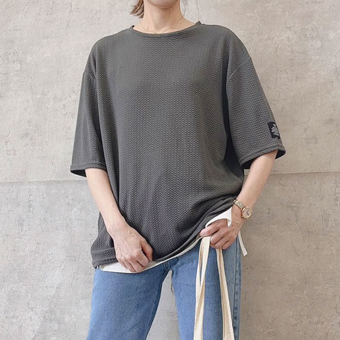Tシャツ レディース 春 夏 半袖 黒 白 おしゃれ エンボス ロゴ 無地 5分袖 トップス ステッチ付き [郵3]^t1016^WF | uricca | 07