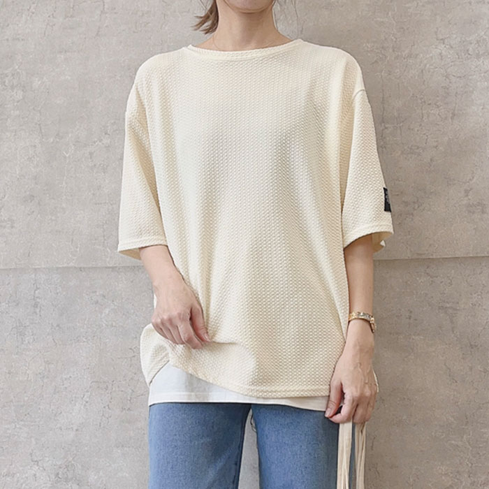 Tシャツ レディース 春 夏 半袖 黒 白 おしゃれ エンボス ロゴ 無地 5分袖 トップス ステッチ付き [郵3]^t1016^WF | uricca | 06