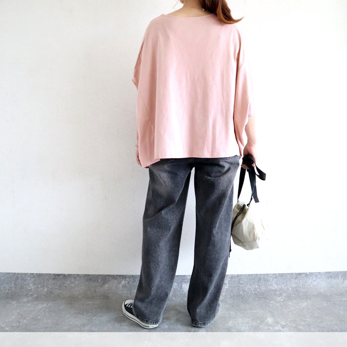 996円 クーポンで！ Tシャツ トップス レディース 半袖 春 夏 黒 白 おしゃれ カットソー ドルマン 涼しい 体型カバー 30代 40代 50代 [郵1.5]^t1057^ | uricca | 23