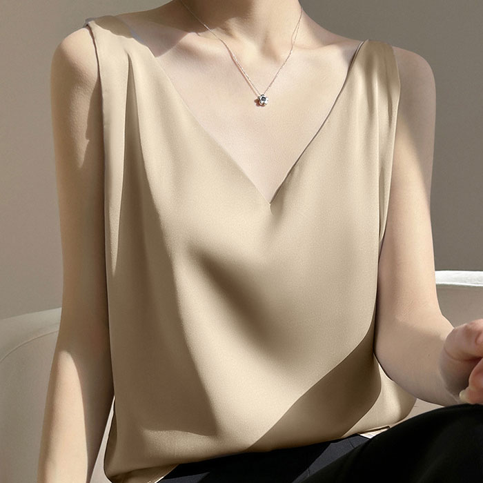 タンクトップ レディース シルクタッチ キャミソール 涼しい トップス インナー 春 夏 秋 冬 白 黒 おしゃれ かわいい [郵1]^t1102^ | uricca | 04