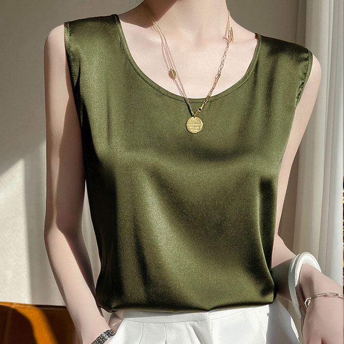 タンクトップ レディース シルクタッチ キャミソール 涼しい トップス インナー 春 夏 秋 冬 白 黒 おしゃれ かわいい [郵1]^t1102^ | uricca | 20