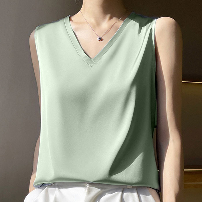 タンクトップ レディース シルクタッチ キャミソール 涼しい トップス インナー 春 夏 秋 冬 白 黒 おしゃれ かわいい [郵1]^t1102^ | uricca | 29