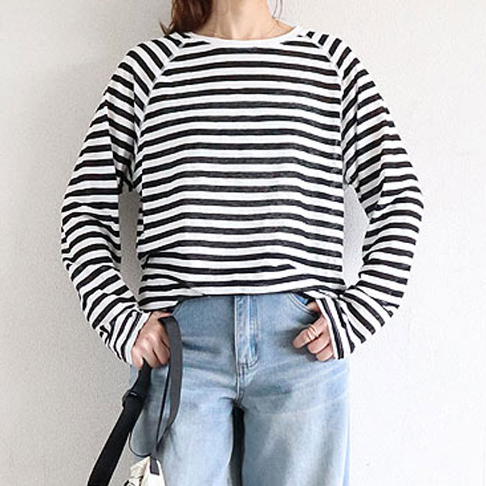 1743円 3点購入クーポンで！ シアー トップス レディース Tシャツ 長袖 シースルー ラグラン ロンT 春 秋 白 黒 おしゃれ ボーダー 30代 40代 [郵1]^t1118^ | uricca | 01