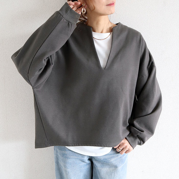 トップス レディース スウェット プルオーバー 黒 秋 冬 おしゃれ 長袖 無地 コットン混 綿混 Vネック 裏起毛 レイヤード[郵3]^t1131^ | uricca | 02