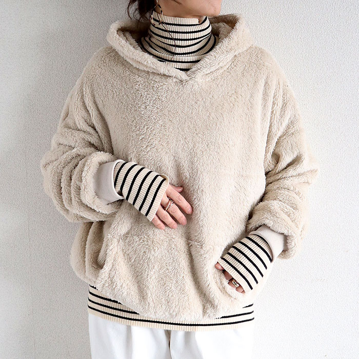 2691円 クーポンで！ トップス レディース 黒 白 もこもこ おしゃれ 裏ボア フード付き ポケット付き 長袖 極暖 保温 フーディ パーカー[郵3]^t1132^ | uricca | 06