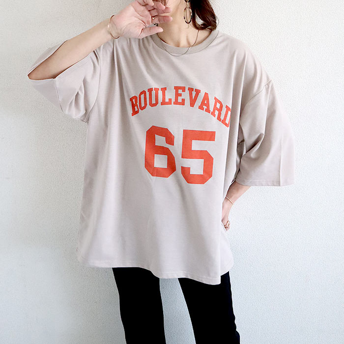 1395円 クーポンで！ トップス レディース Tシャツ 半袖 春 夏 白 おしゃれ かわいい 30代 40代 50代 ロゴ プリント 体型カバー [郵1.5]^t552n^ | uricca | 03