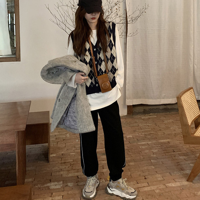 ニットベスト ニット レディース チェック柄 アーガイル 前開き トップス 韓国 部屋着 防寒 春ニット ゆうパケット 郵3 T0 セール 登場から人気沸騰