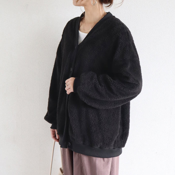 2995円 クーポンで！ アウター レディース ボアカーディガン 秋 冬 白 黒 おしゃれ 長袖 もこもこ 極暖 暖か ぽわん袖 体型カバー 羽織り[郵3]^v194^ | uricca | 01