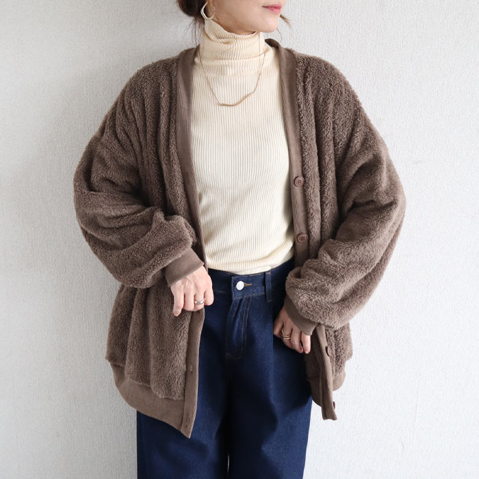 2995円 クーポンで！ アウター レディース ボアカーディガン 秋 冬 白 黒 おしゃれ 長袖 もこもこ 極暖 暖か ぽわん袖 体型カバー 羽織り[郵3]^v194^ | uricca | 02