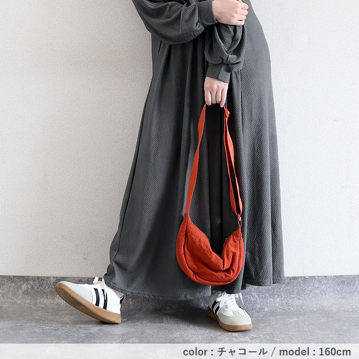 ワンピース レディース Aライン エンボス フレア 春 秋 黒 長袖 無地 重ね着 ルームウェア ワンマイル ロング カジュアル[郵3]^w725^ | uricca | 22