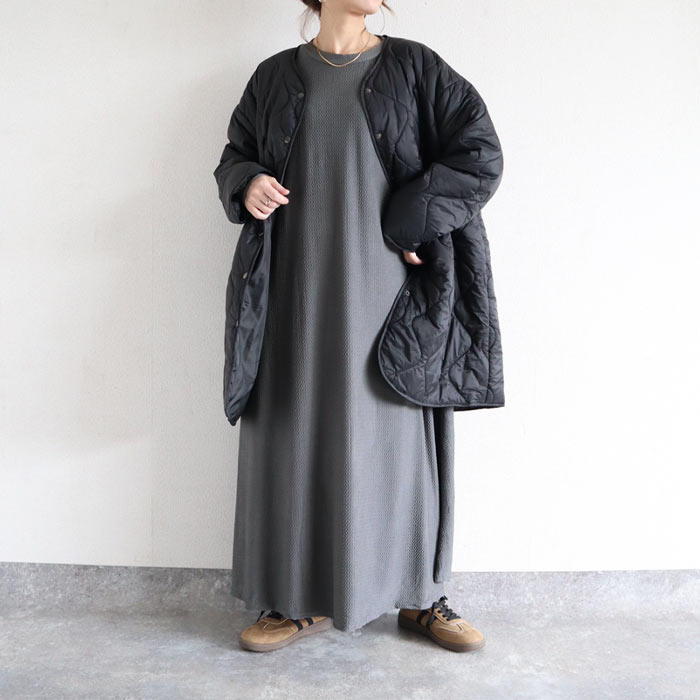 1832円 クーポンで！ ワンピース レディース Aライン エンボス素材 フレアワンピース 秋 黒 重ね着 ルームウェア ワンマイル ロング丈 ゆったり [郵3]^w725^ | uricca | 04