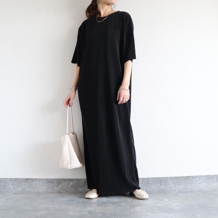 ワンピース レディース プリーツ ロング 半袖 セルフカット 美脚効果 黒 春 夏 秋 おしゃれ かわいい [郵3]^w730^ | uricca | 01