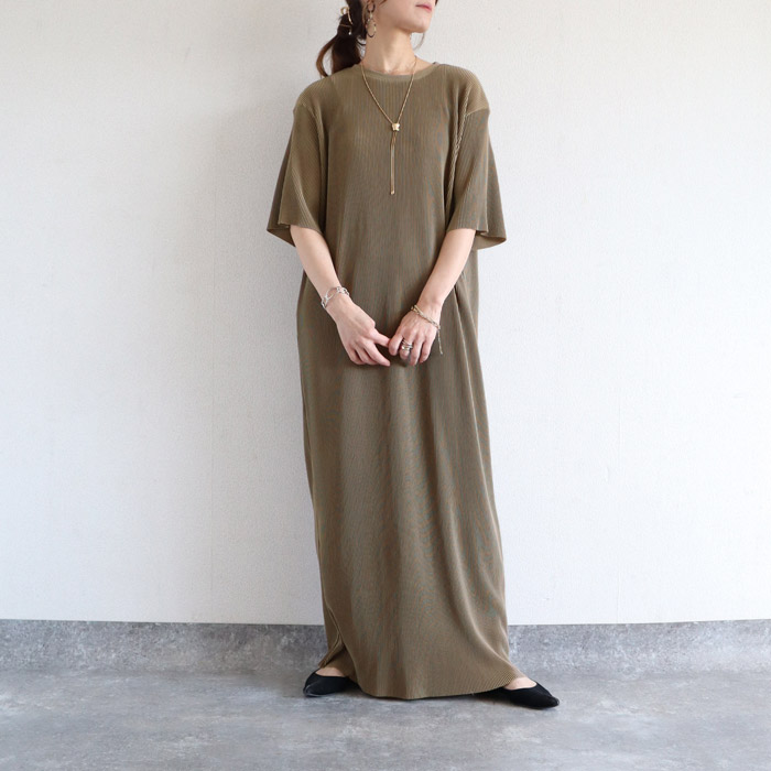 ワンピース レディース プリーツ ロング 半袖 セルフカット 美脚効果 黒 春 夏 秋 おしゃれ かわいい [郵3]^w730^ | uricca | 03