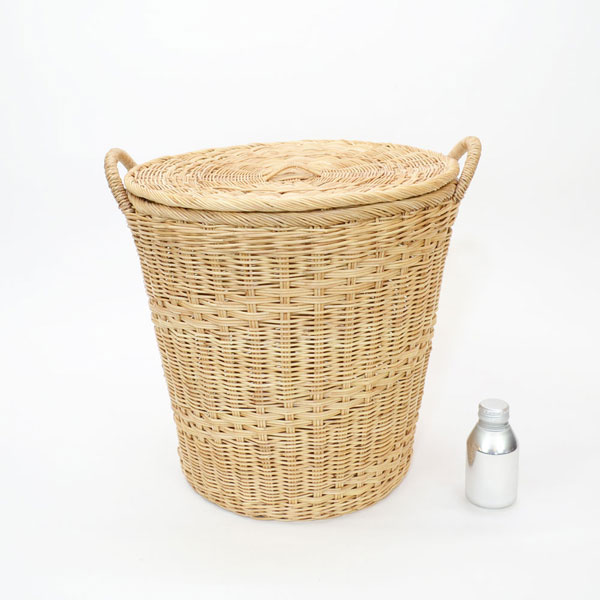 タイ製 ラタンふた付きランドリーバスケット 網模様 脱衣かご : ラタン