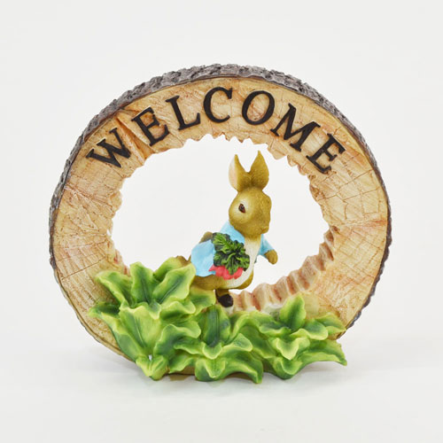ピーターラビット ウェルカムスタンド 切り株 畑 置物 庭 : ラタン