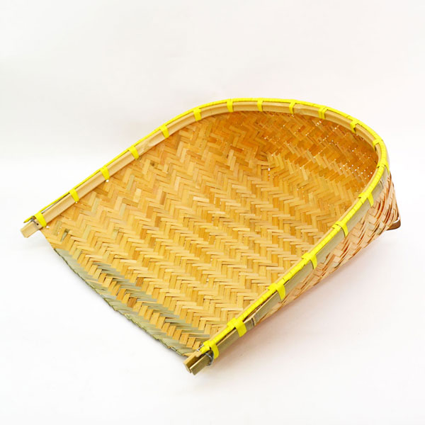 竹の収穫かご 青竹 箕 てみ 穀物 箕帚 ちりとり 竹籠 : ラタン