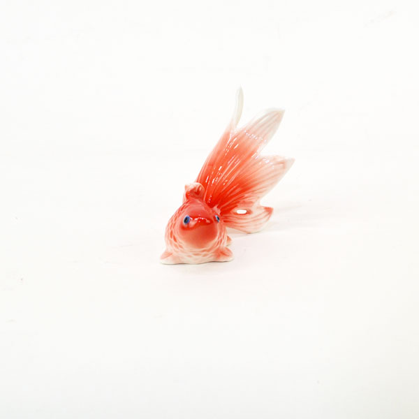 陶器の置き物 金魚赤 オブジェ オーナメント 和小物 置物 : ラタン