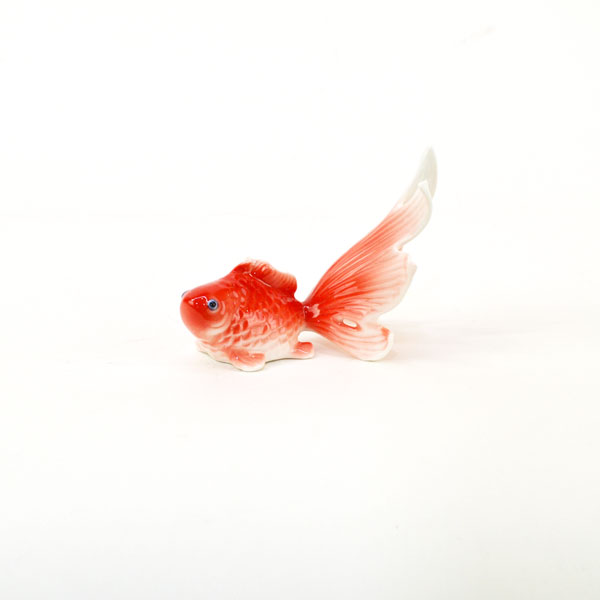 伝統工芸、金魚 置物 オブジェ 陶器の置き物 金魚赤 オブジェ オーナメント 和小物 置物 : ラタン