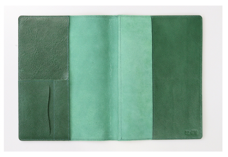 IL BISONTE（イルビゾンテ） ブックカバー ノートカバー（ B5 サイズ