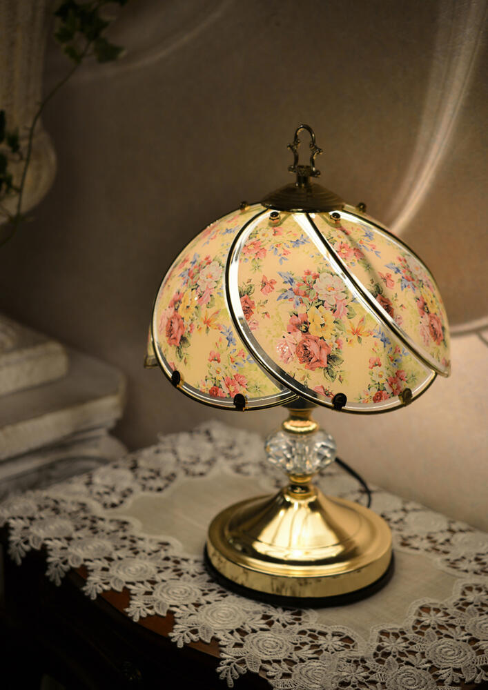 タッチセンサー テーブルランプ 1灯 2種類のデザインより選択