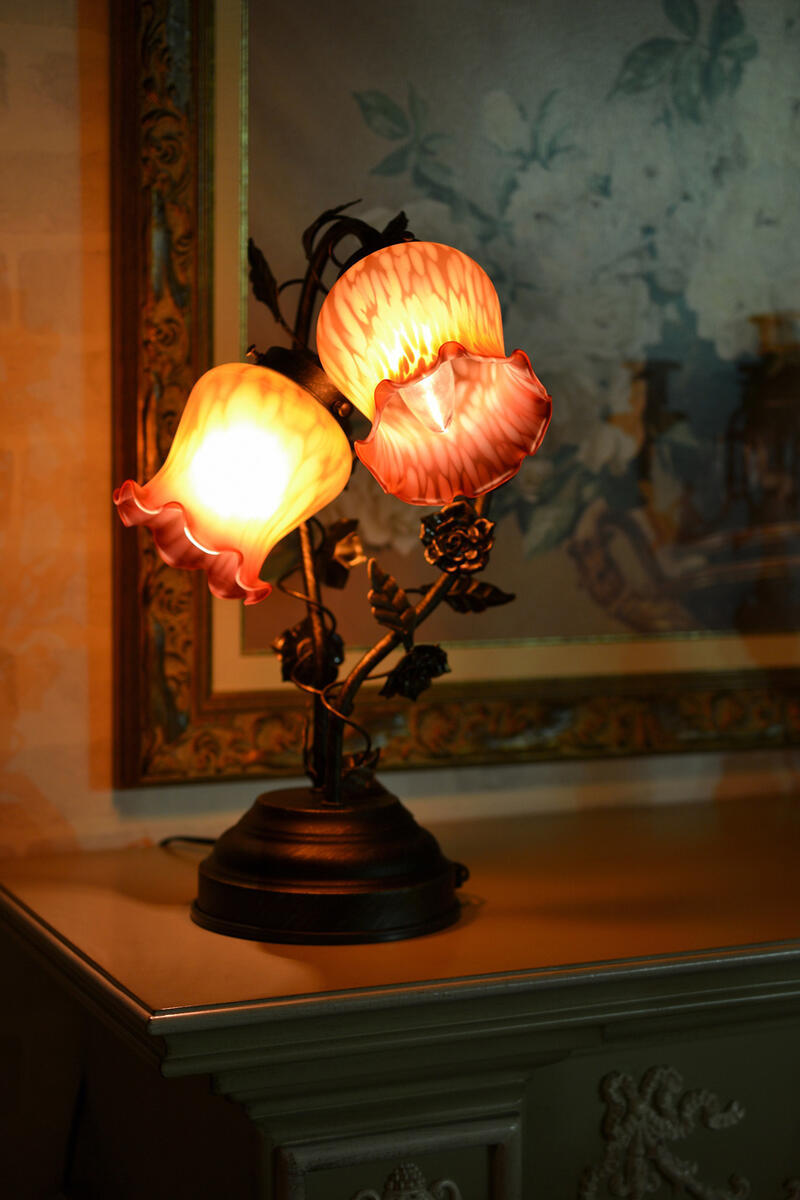 タッチセンサー テーブルランプ 1灯 2種類のデザインより選択