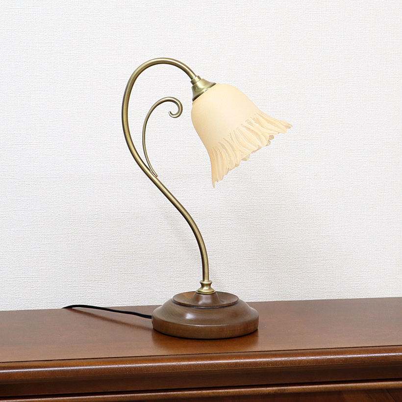 L5 テーブルランプイタリア製 卓上ランプ アンティーク クラシック ランプ ライト ショップ 1灯 卓上 照明 玄関 真鍮 RE66-L37AS