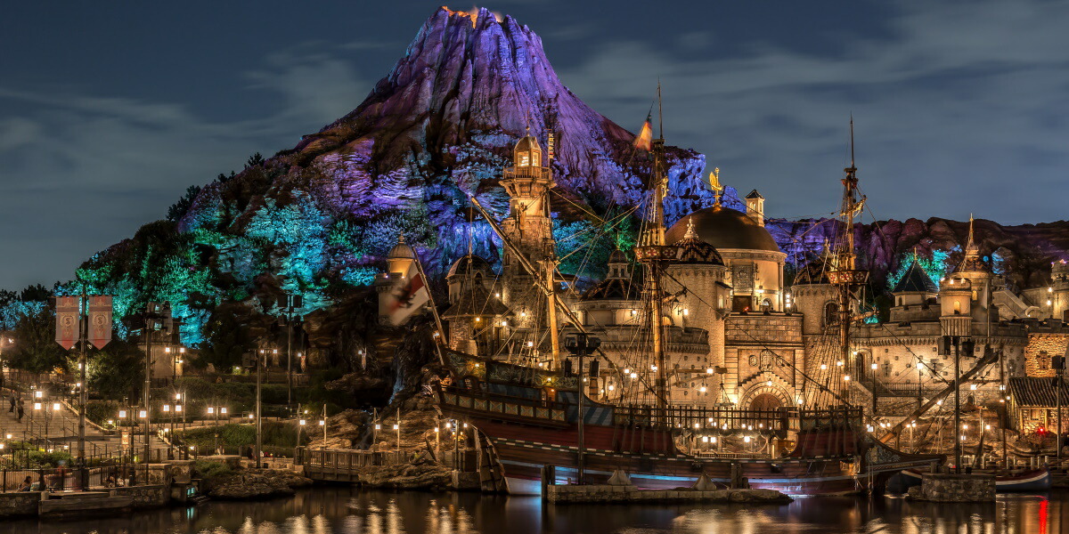 絵画風 壁紙ポスター (はがせるシール式) ディズニーシーの夜景