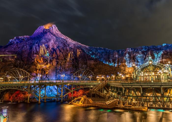 絵画風 壁紙ポスター (はがせるシール式) ディズニーシーの夜景