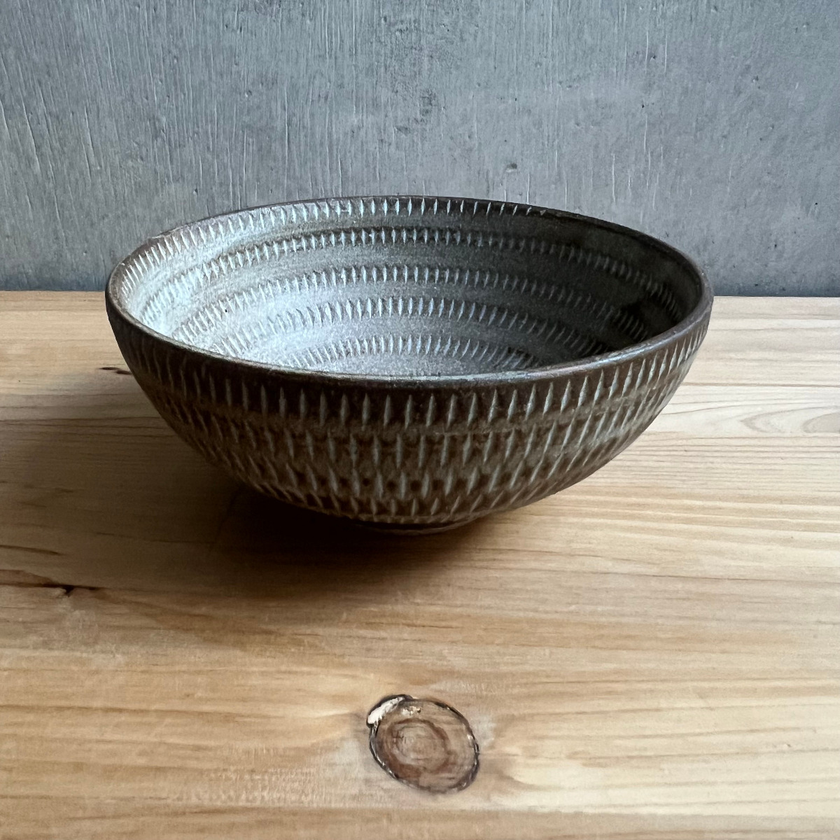 小石原焼 翁明窯元 細やかな模様と洗練されたグレー お茶碗（小