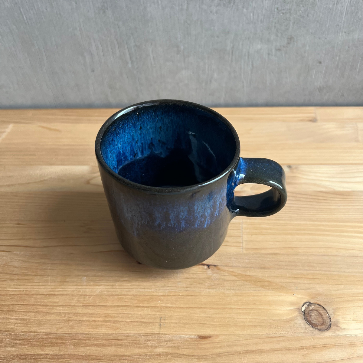 小石原焼 秀山窯 吸い込まれるような深蒼 藍釉（ブルー）マグカップ