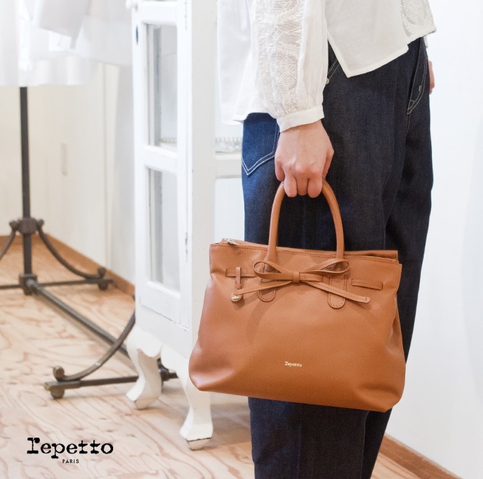 ニッサン・638 レペット Repetto トートバッグ アラベスク レザー 黒