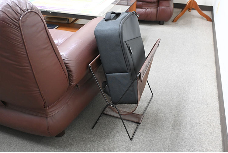 レザー調ハンモック型メッシュバスケット 荷物置き 収納 折りたたみ 省