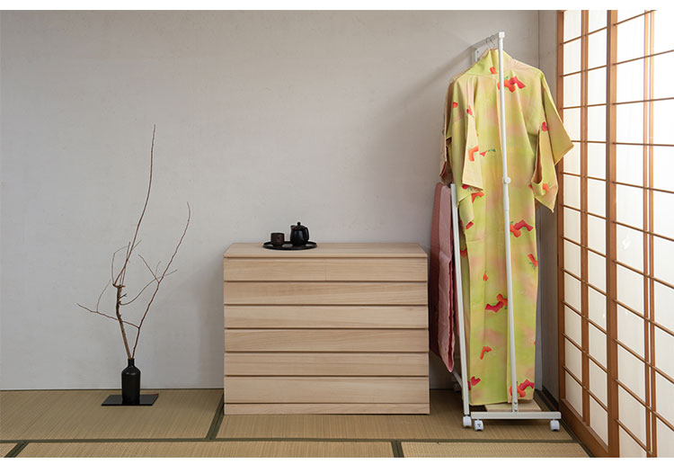 Amazon｜幅72.5×奥行3×高さ172.5cm 和風ハンガーラック 衣桁（2