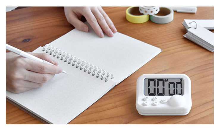 3つみどりふぁ〜むフードタイマー Frog Kitchen Timer – Kikkerland Design Inc