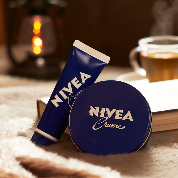 大切な人をまもりたい NIVEA 大缶&チューブ ニベア ギフト ラッピング 花王 KAO 青缶 169g チューブ 50g クリーム 保湿  スキンケア ボディケア 乾燥