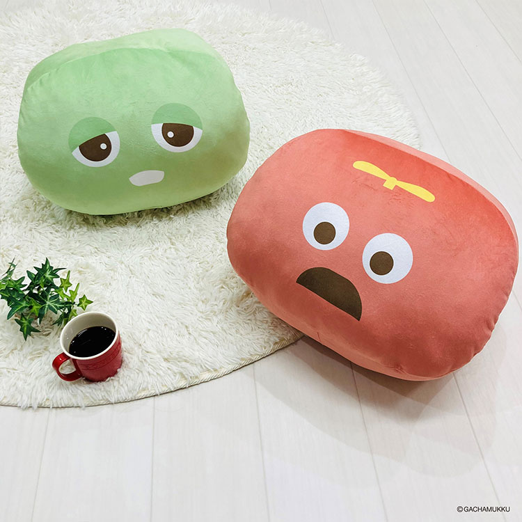 ☆カステルバジャック 可愛いポンポンクッション 2個セット 未使用タグ付き☆ p3-gty-hgmcsshn.jpg