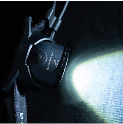 LEDヘッドライト レッドレンザー H8R 充電式 25周年モデル 釣り