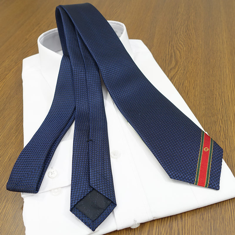 GUCCI グッチ ネクタイ (7cm) GG74 【ブランド・プレゼント