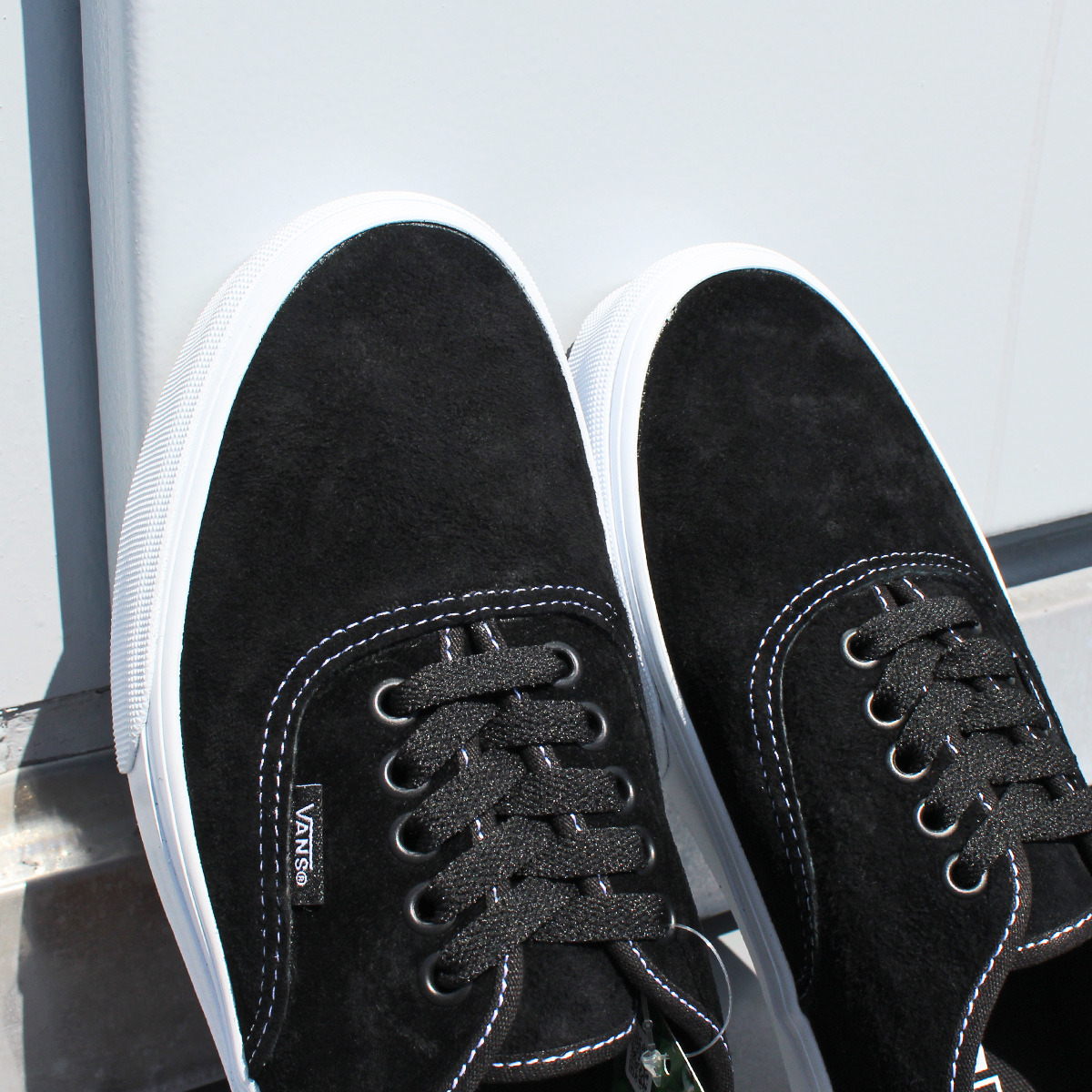 authentic-ps-blk7.jpg