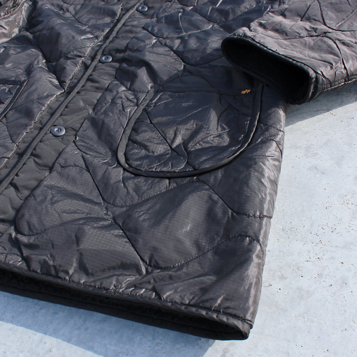 Alpha Industries（アルファ・インダストリーズ） ALPHA INDUSTRIES 