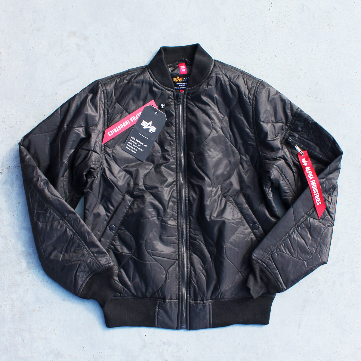 Alpha Industries（アルファ・インダストリーズ） ALPHA INDUSTRIES