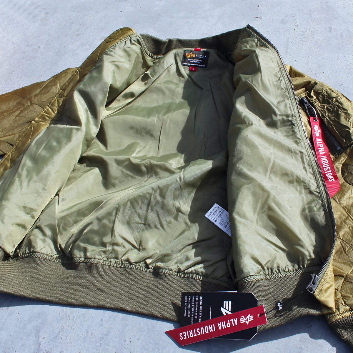 ALPHA MA-1 アルファ アメリカ製 MADE IN USA ミリタリー Alpha Industries（アルファ・インダストリーズ） ALPHA INDUSTRIES