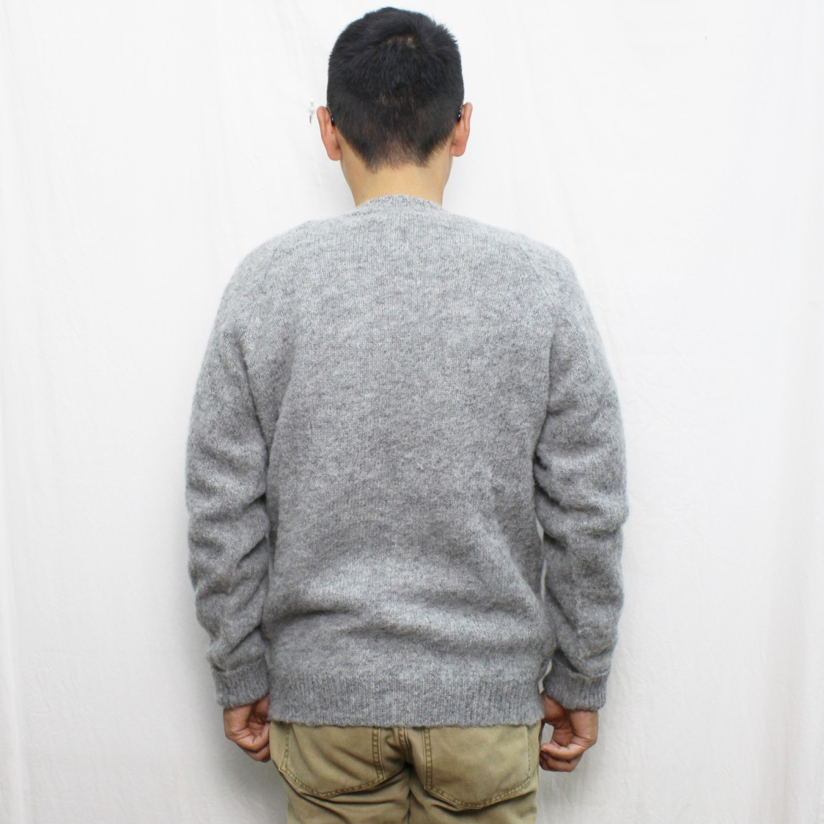 送料無料】 NORMAN TULLOCH ブラッシュ クルーネックセーター BRUSHED